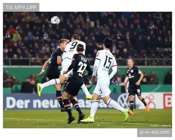 弗拉霍维奇闪耀新战术体系，意甲锋线新希望强势回暖